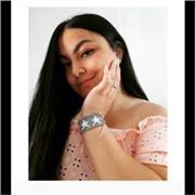 Profesora de ingles y quimica que enseña a todo tipo de niños